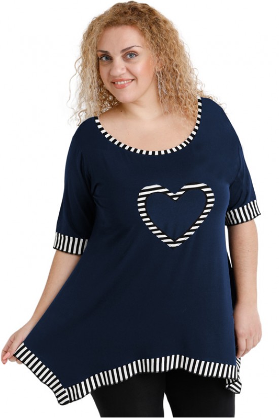 A20-559 Μπλούζα άλφα με καρδιά στο στήθος - Μπλε Μαρέν A20-559 Μπλούζα άλφα με καρδιά στο στήθος - Μπλε Μαρέν
