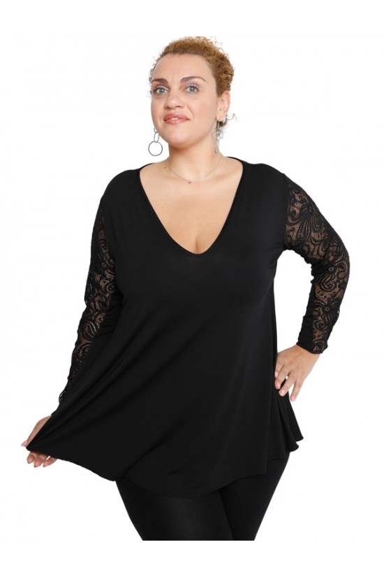 B19-251D Μπλούζα άλφα με δαντέλα στο μανίκι - Μαύρο B19-251D Μπλούζα άλφα με δαντέλα στο μανίκι - Μαύρο