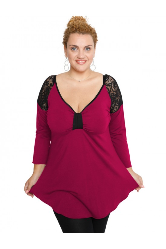 B19-279D Μπλούζα ίσια με δαντέλα στους ώμους - Φούξια B19-279D Μπλούζα ίσια με δαντέλα στους ώμους - Φούξια